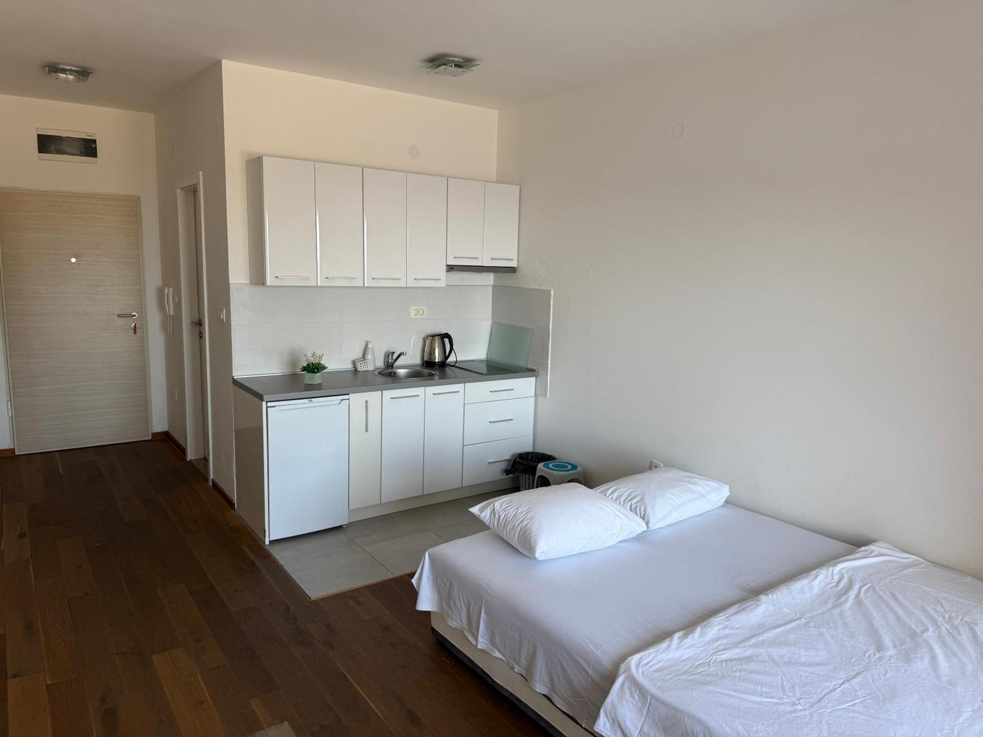 Lux Apartment Vidovic Rafailovici Bagian luar foto