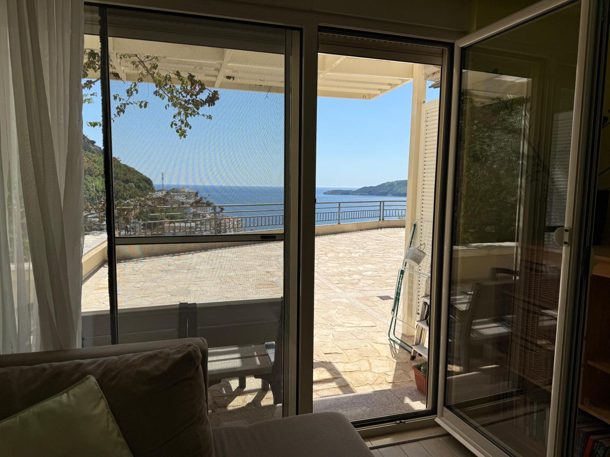 Lux Apartment Vidovic Rafailovici Bagian luar foto