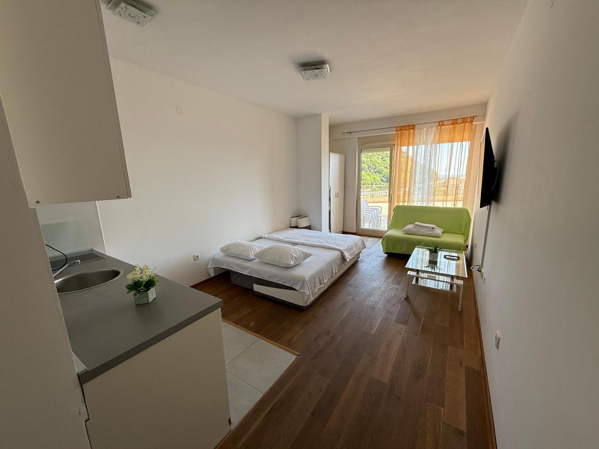Lux Apartment Vidovic Rafailovici Bagian luar foto